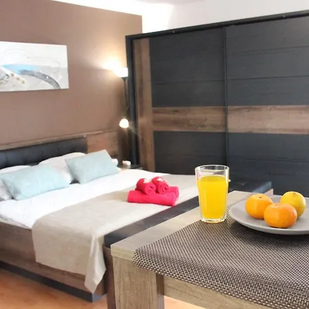 Apartamento Apartmán Se Zahrádkou V Krásné čtvrti Berouna